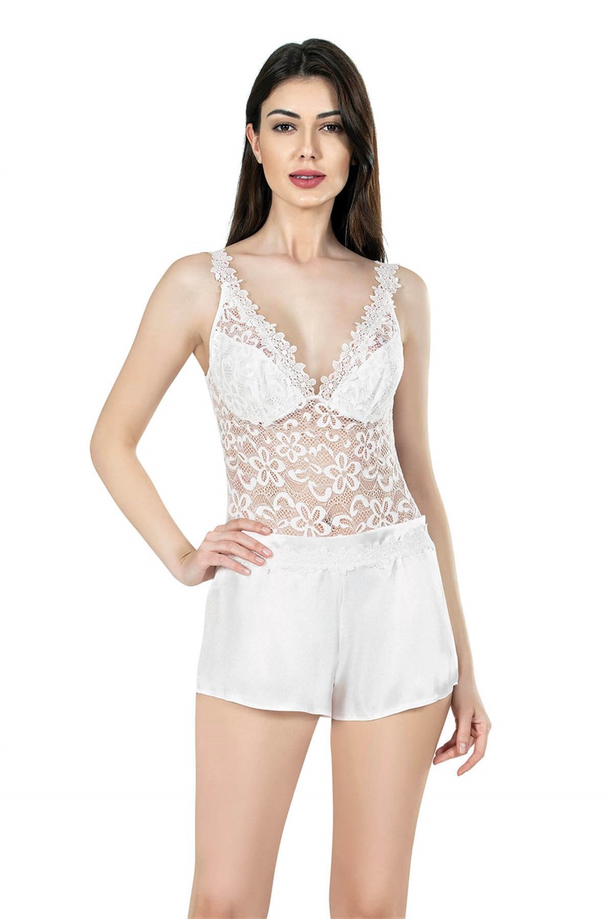 Aria’s%20Closet%20Ekru%20Üçlü%20Saten%20Gecelik%20Bodysuit%20Şort%20Takım%207651