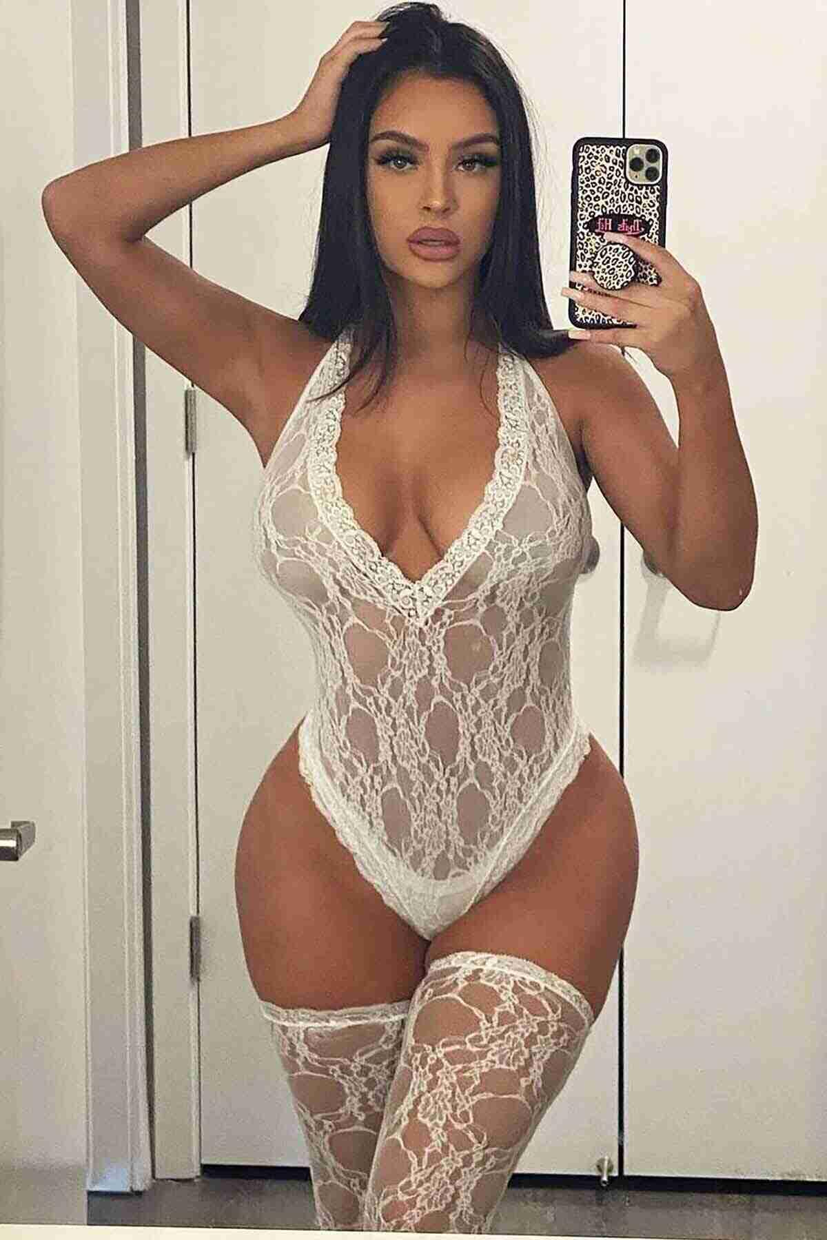 Aria’s%20Closet%20Dantel%20Çoraplı%20Fantezi%20iç%20giyim%20Bodysuit%20Beyaz