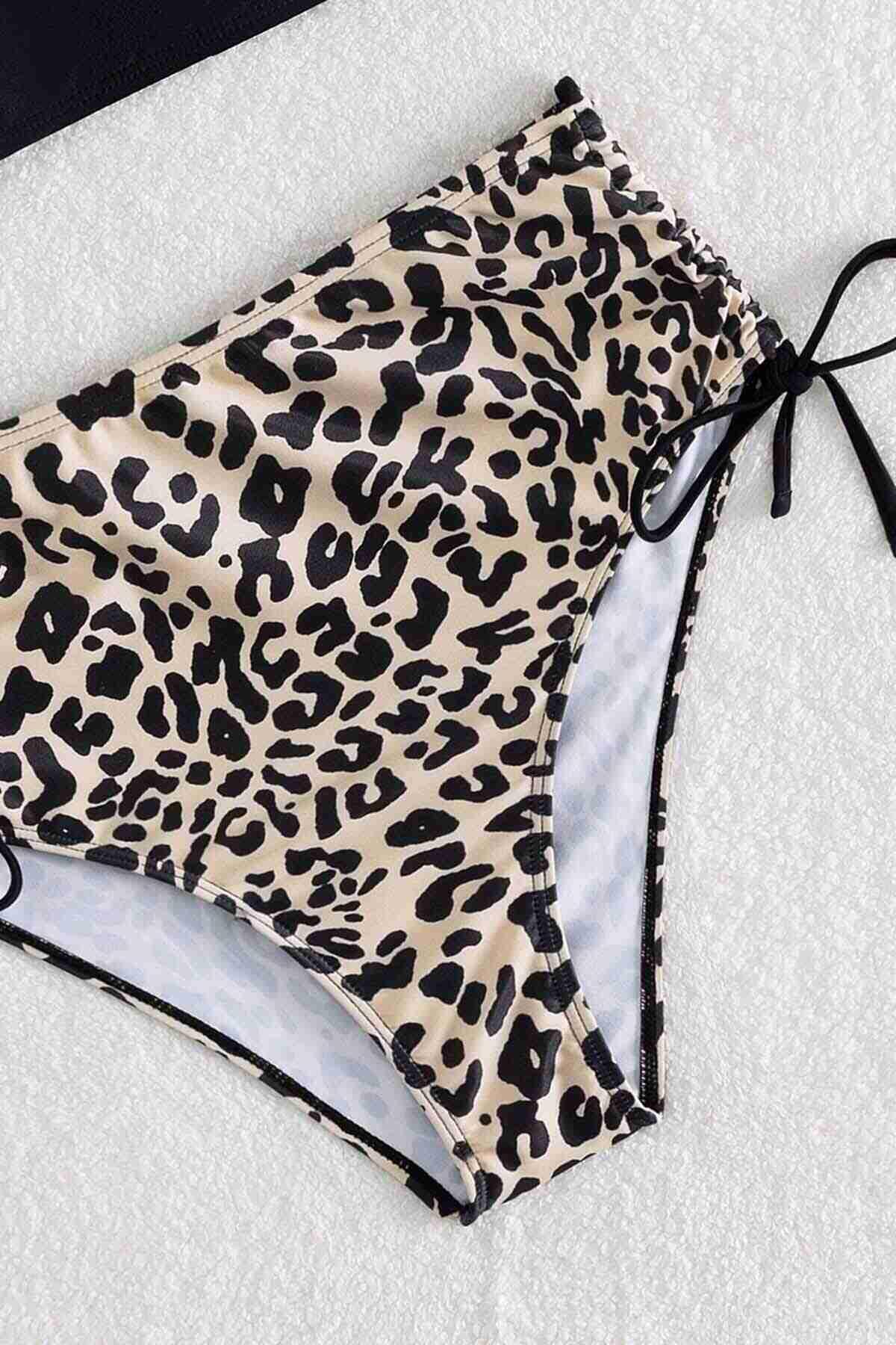 Aria’s%20Closet%20Leopar%20Yanlardan%20Büzgü%20Ayarlama%20Detaylı%20Bikini%20Takım%20Çok%20Renkli