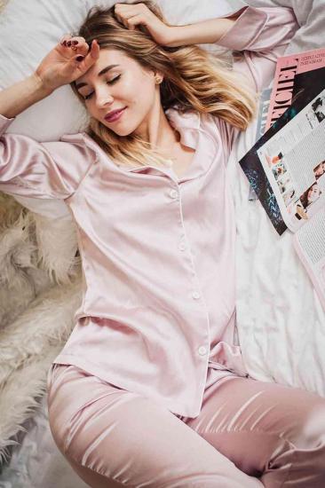 Aria’s Closet Saten Pijama Takım Düğmeli Pembe Açık